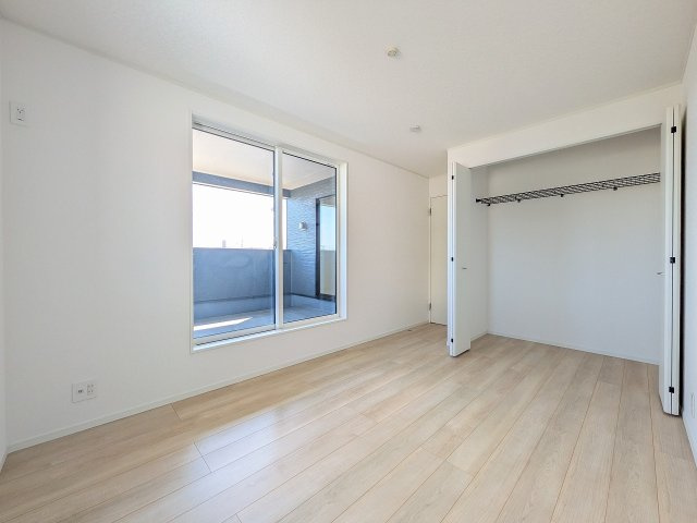 ～収納力の高いクローゼット完備～