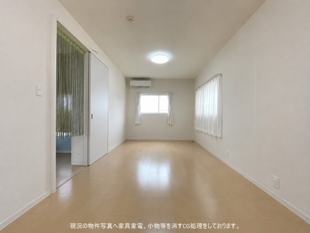 洋室12.7帖　住まう方でカスタマイズしていただけるシンプルなデザインの内装