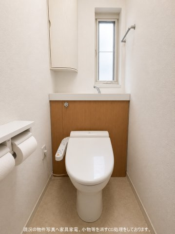 1階トイレ　優しい雰囲気のトイレはリラックス空間へ