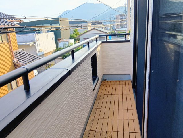 2面バルコニーなので、布団がたくさん干せますね！