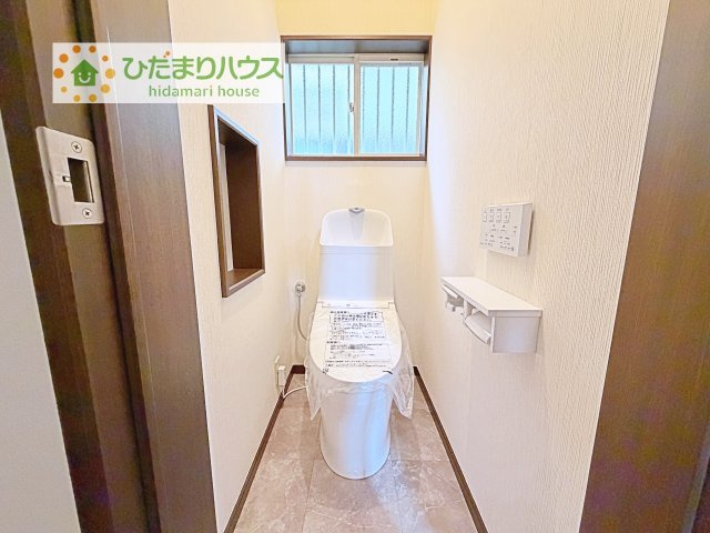 1・2階トイレ、クッションフロア交換済みで清潔感のあるトイレです！