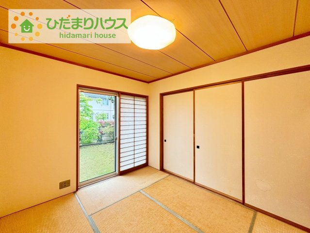 扉を閉じれば来客用のお部屋として。開いて広い空間を作れば、お子様の遊び部屋として使えます！