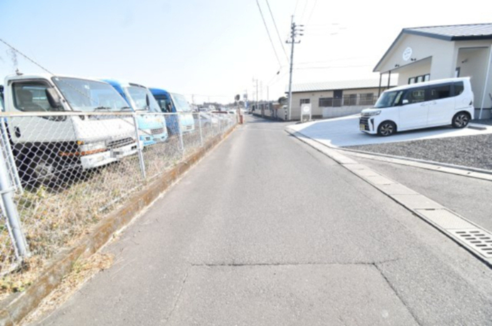 前面道路含む現地写真