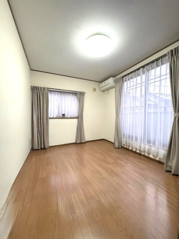 二面採光により、陽当たり・風通し良好！