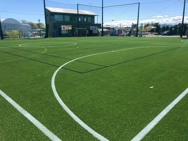 フットサルも近く