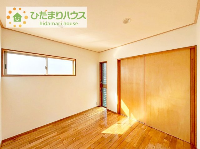 お掃除もラクチンなフローリングのお部屋です♪