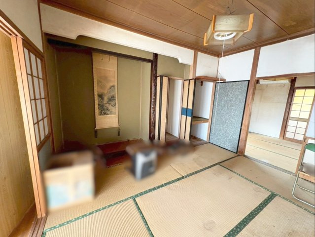 床の間、仏間、押し入れがあります！
