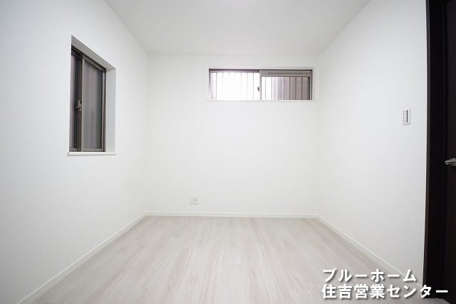 約6帖の洋室です！2面採光で明るいお部屋です！