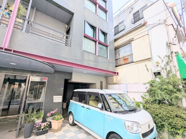 ～敷地内駐車場　写真～