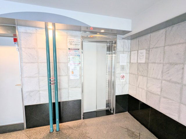 ～エレベーター写真～