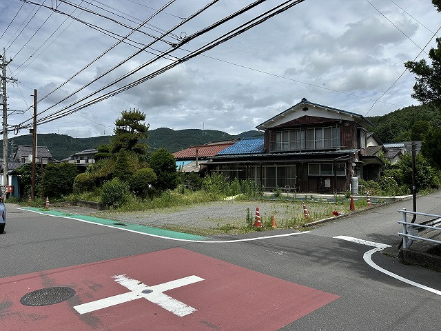 外観と前面道路