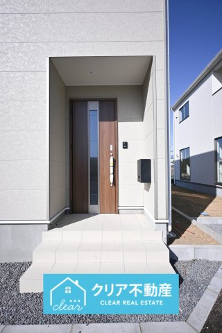 玄関はディンプルキー＆ダブルロックドア採用で防犯対策もバッチリです！