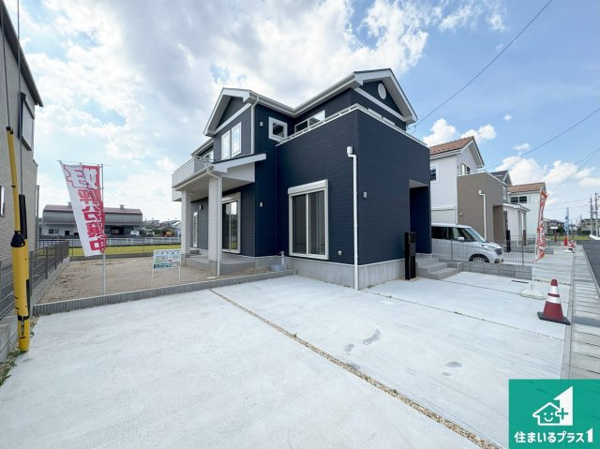 【津市藤方　新築一戸建ての外観】