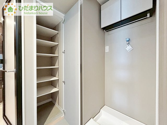 洗面所のリネン庫はタオルや肌着類などの収納に便利です！！