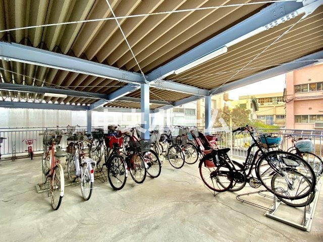 【自転車置き場】最新の空き状況や費用などの詳細は担当スタッフまでお問い合わせください。
