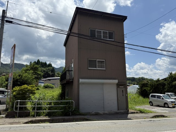 【戸建　高山市新宮町　580万の外観】