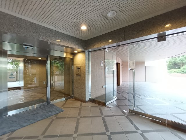 【エントランス】