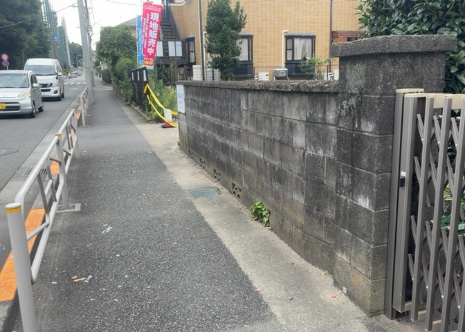 土地探しをしていると都市計画区域という言葉を目にすると思います。法律によって、都道府県知事や国土交通大臣が指定するエリアのことを指しており、都市計画区域は市街化区域と市街化調整区域に分けられています。