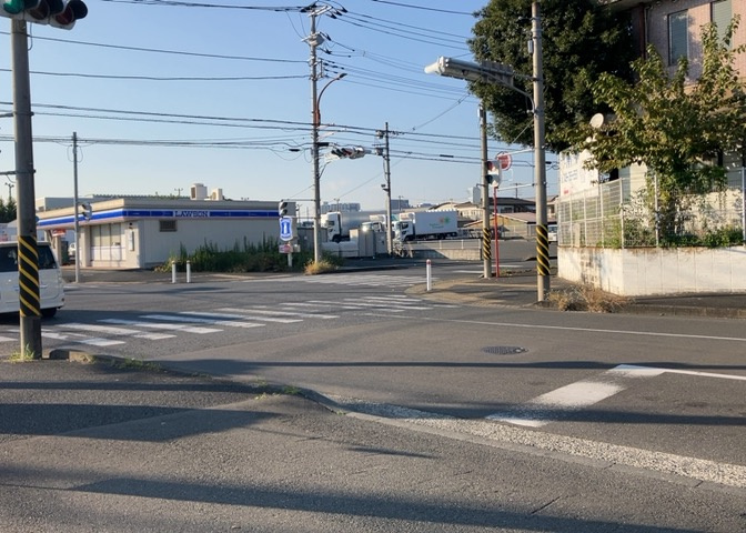 土地の地勢が高台の場合、景色を綺麗にみることができ、景色にこだわってお家探ししている方におすすめです！また平坦地よりも風通しがいいというメリットがあります。デメリットもあるので是非現地でご確認下さい。
