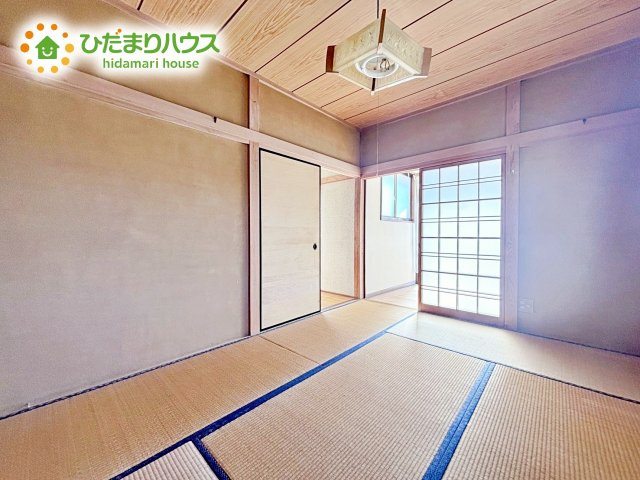 洗練された空間にやわらかい光が差し込みます