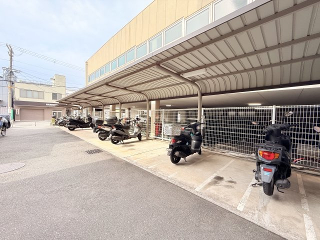 バイク置き場