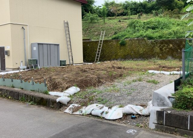 人が暮らすうえで日光は大切な要素となります。日当たりの良さは譲れないポイントですね。併せて近くに大きな建築物の建築予定がないか、あるいはそれが可能な土地が近くにないか事前に確認することもお勧めします。