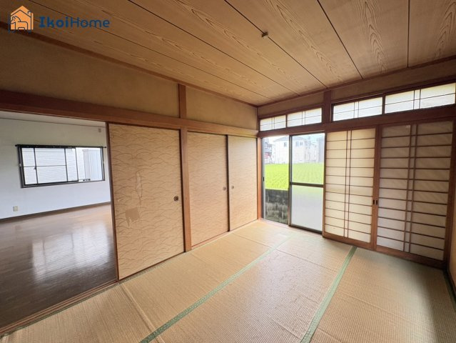 ●年中無休：当日予約可●い草は梅雨時期や夏場はべたつきづらく、冬場は足元の冷たさを妨げる効果も！