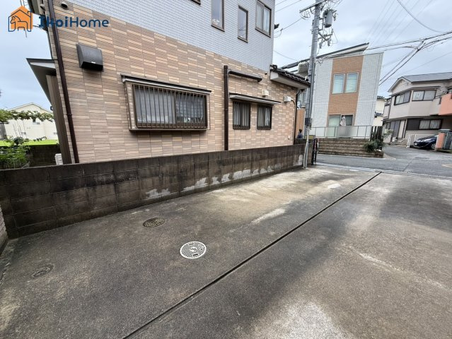 ●年中無休：見学時間9:00～20:00・当日予約可●駐車場は2台になります。バイク・自転車も可