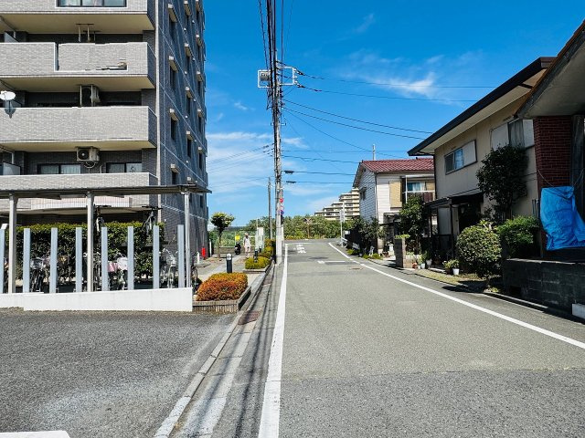 ～2駅徒歩圏内と利便性の良い立地ですが、落ち着きのある住宅地内です～