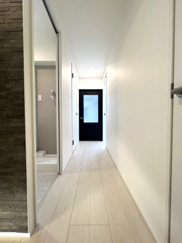 動線がすっきりした廊下です。