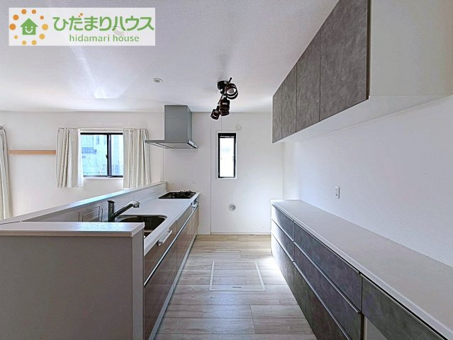 カップボード標準装備となりますので、買い足さずに収納は困りません。