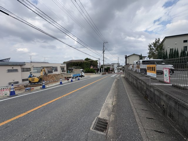 現地写真。前面道路です。