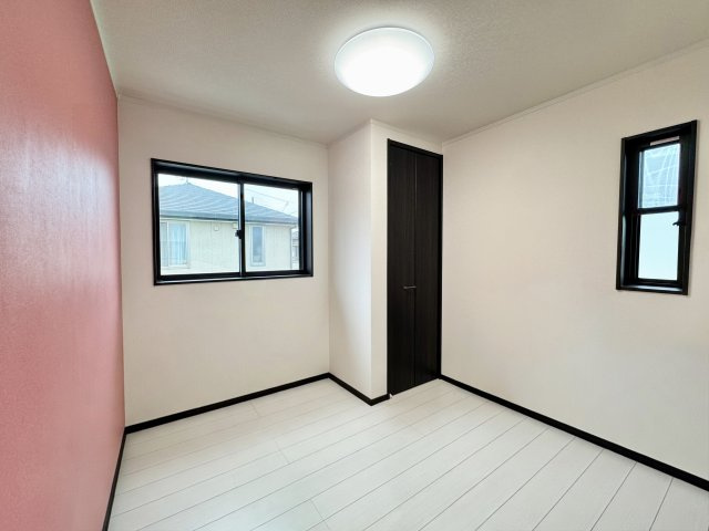 家具を消してみました。イメージ画像です。北西の4.11帖洋室。