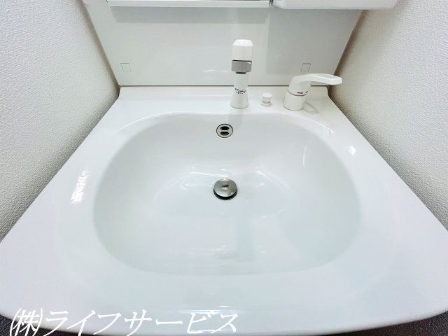 シャワー付洗面化粧台