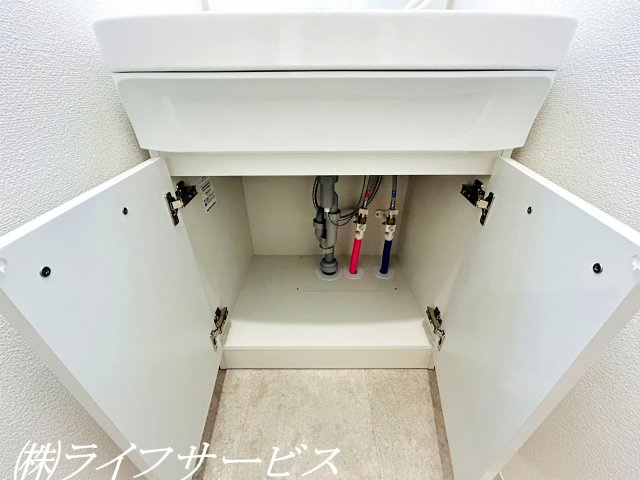 洗面化粧台／下部収納有