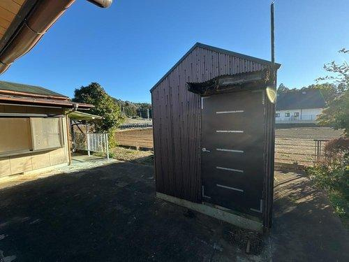 倉庫付で作業用具や趣味用の物置として使用できます