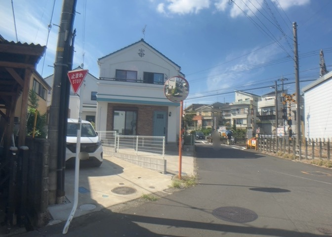 最寄り駅が近いなどの交通アクセスが良い土地だと暮らしやすいですよね。通勤・通学の観点から土地を選ぶことも大切です！自身や家族のライフワークからあったの物件を探しましょう！当社営業がお力になります！