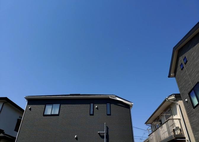 土地の地勢が高台の場合、景色を綺麗にみることができ、景色にこだわってお家探ししている方におすすめです！また平坦地よりも風通しがいいというメリットがあります。デメリットもあるので是非現地でご確認下さい。