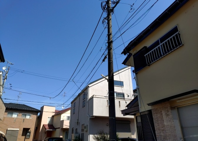 眺望を気にして物件を探す場合、前面に建物が建っていないか現地で確認しましょう！前面に建物があると景色はもちろん、日当たりや風通しにも影響が出てきます。住んだ時のことを想像しながら現地見学をしましょう。
