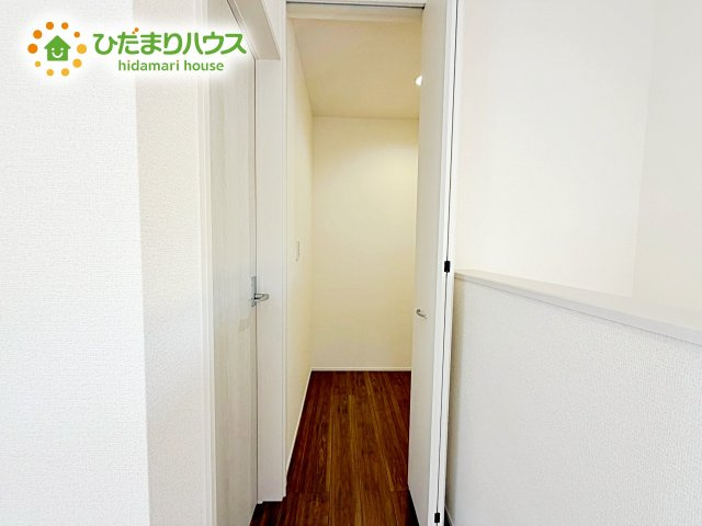 掃除機や買い溜めしたい日用品をしまうのに便利です！