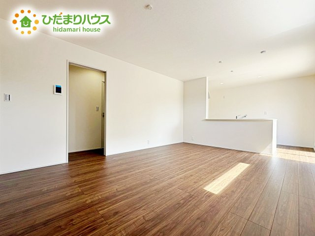 開放感あるLDKを確保！家族が集まるリビングはゆったり過ごしリフレッシュする場として居心地の良い空間にしたいですね。