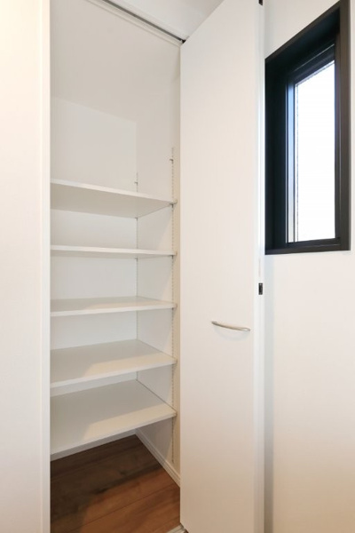 【里中二丁目（2期）の収納】