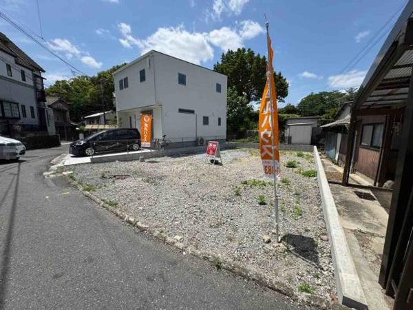 【藤田一丁目の前面道路含む現地写真】