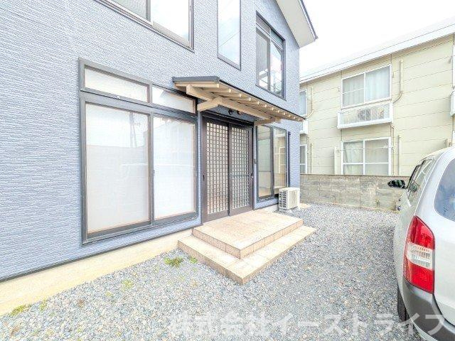 使いやすい引き戸の玄関です