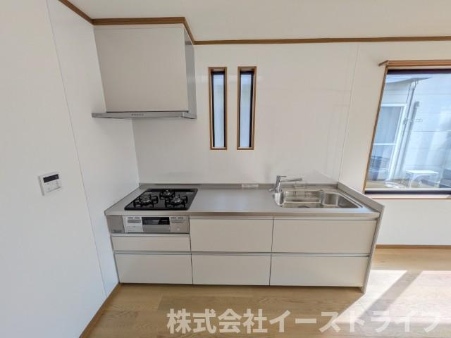 リフォーム済みの使いやすいシステムキッチン
