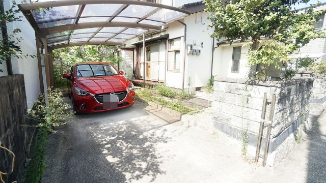◎カーポート付き駐車場