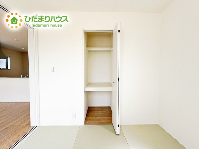 お布団やお子様のおもちゃなどがスッキリ収納できますね(^^♪