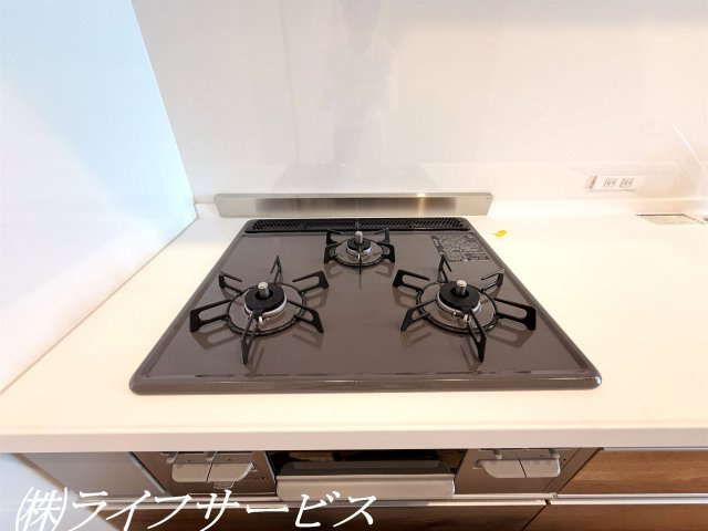 グリル/3口ガスコンロでお料理も楽々