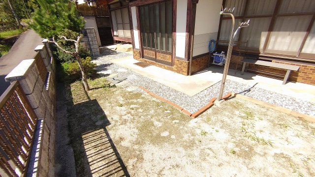 ◎広々お庭でドッグラン、ガーデニングにも活用できます