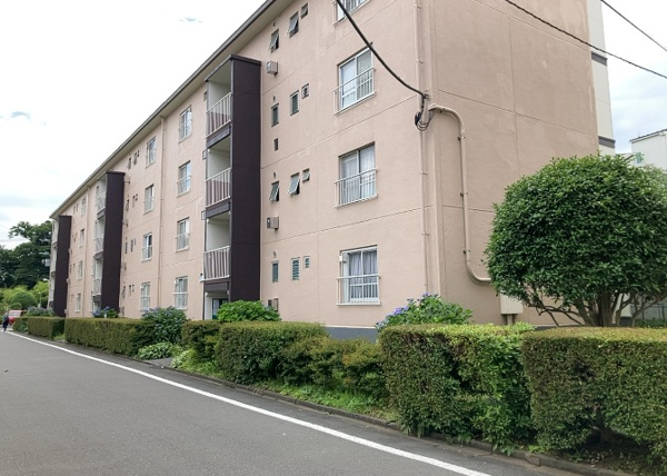 鵜野森団地F棟の画像